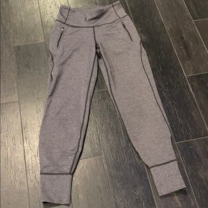 Lululemon women’s joggers